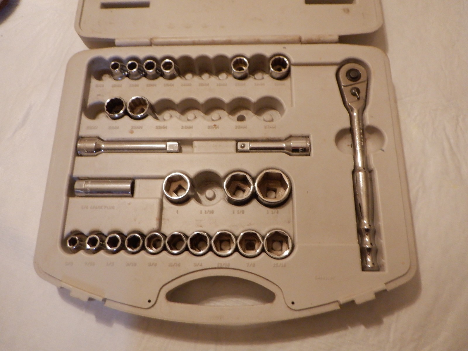 Kobalt USA 1st Gen 1/2″ Socket Set SAE Metric
