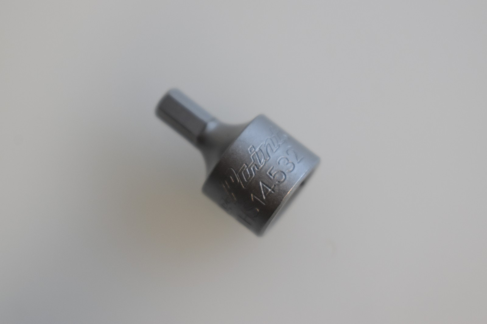 Blue Point BLPTHS14532 5/32″ Stubby Tamper Resistant Hex Bit Socket 1/4″ Drive