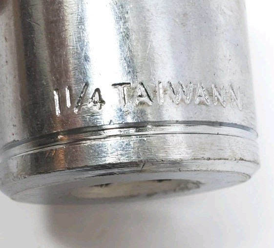 1-1/4in Chrome Socket, 1/2” Drive, 12 Point Taiwan