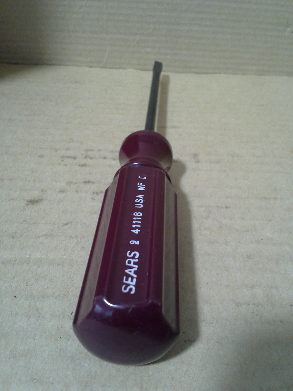 VTG. Sears 9_41118 USA WF Burgundy Handle Flat Head Screwdriver. VGC