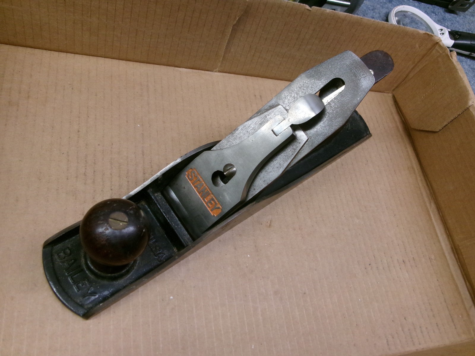 Vintage Stanley BAILEY Hand Plane No. 5 Woodworking Tool Corrugated Bottom