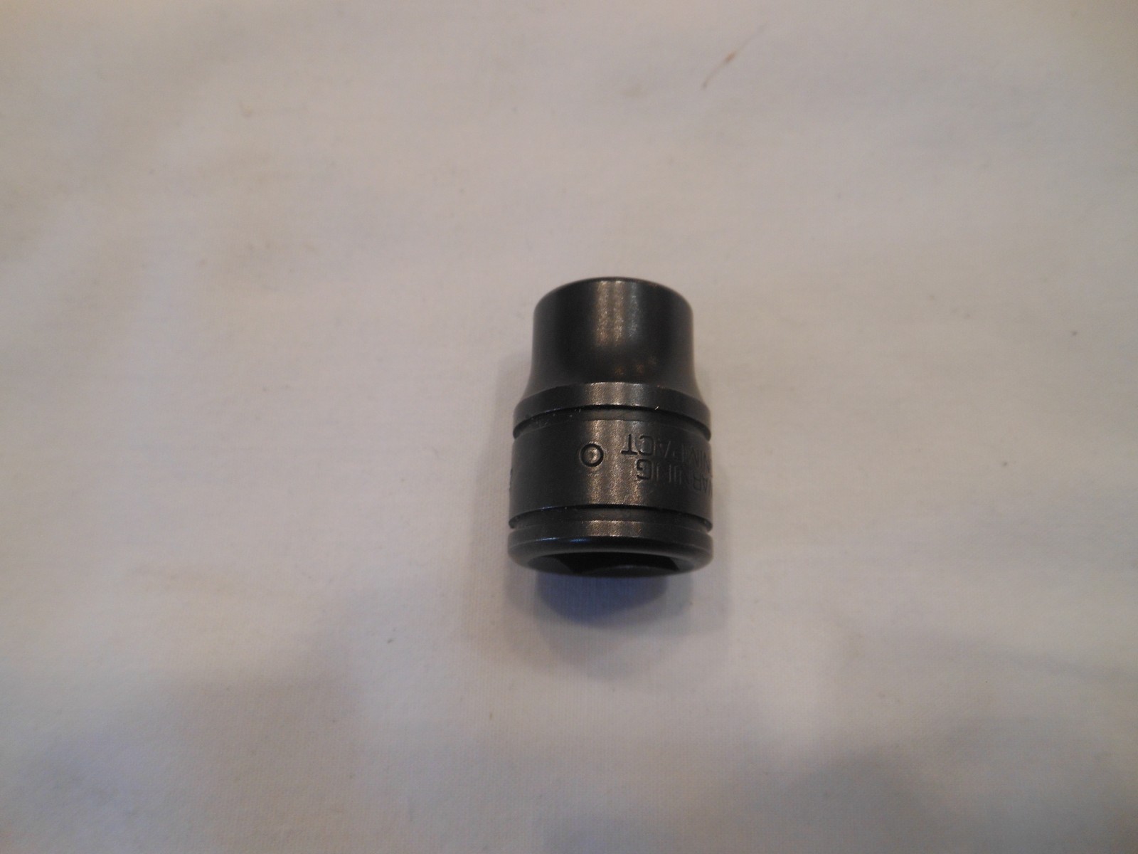 Snap-on 3/8″ 12 Point Shallow Industrial Non Impact Socket 3/8″ Drive GF121