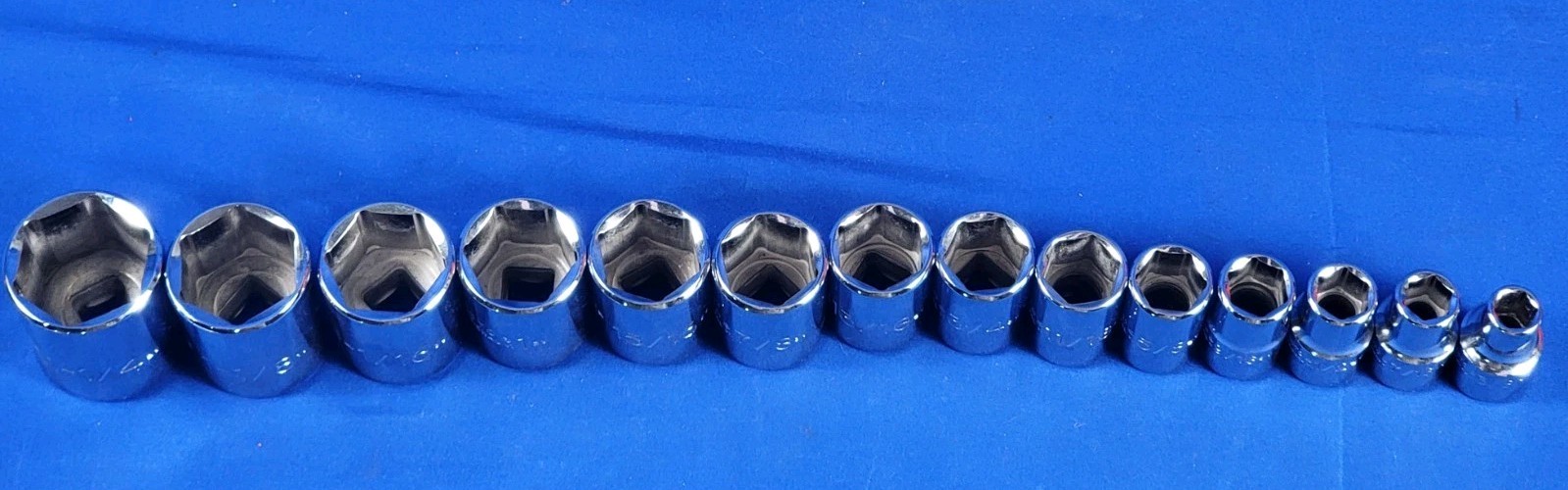 Stanley Proto 26 PC 6 Point 1/2″ Drive SAE Socket Set w/ J5467 1/2″ Breaker Bar