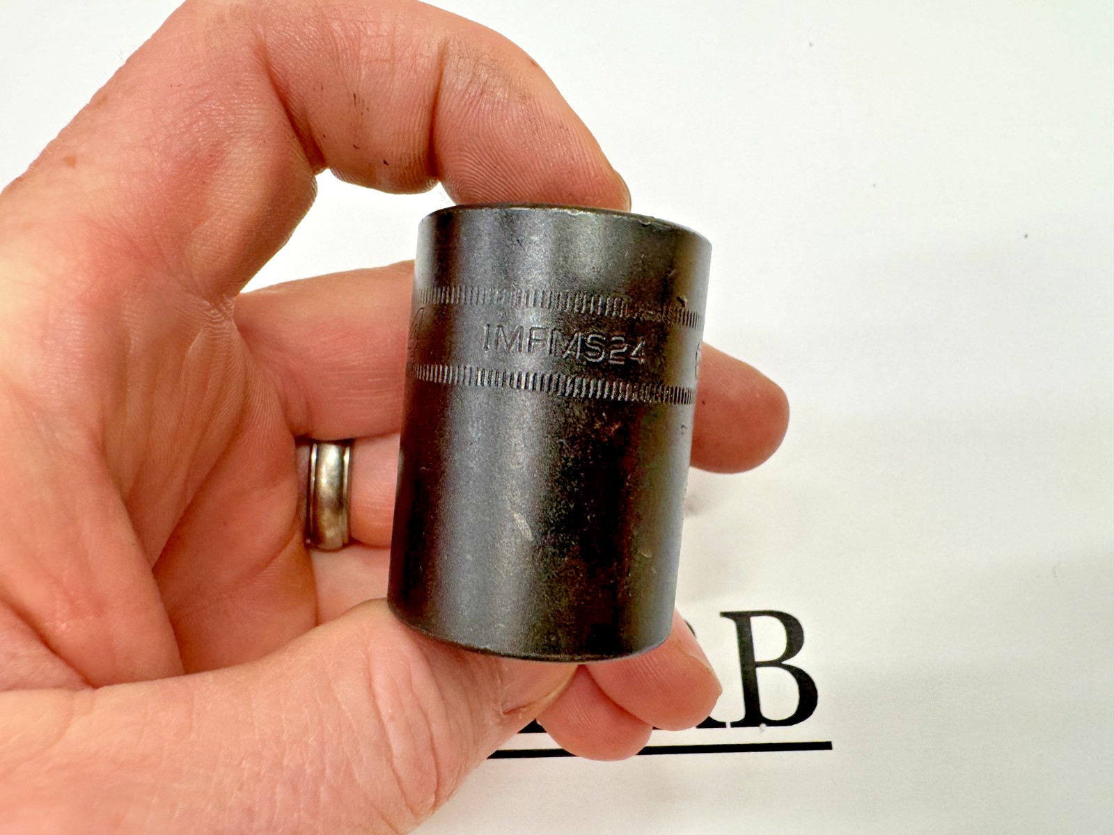 Snap-on Tools USA NEW 3/8″ Drive 24mm Metric 6pt Semi-Deep IMPACT Socket IMFMS24