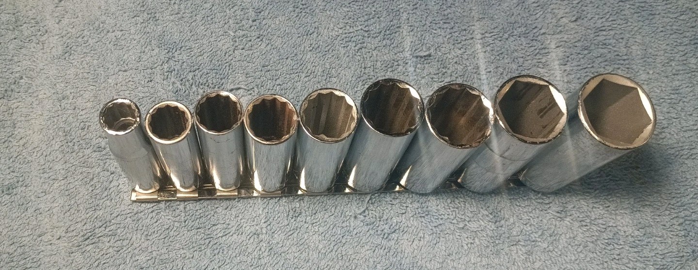 Craftsman 9 PC Socket Set. SAE Deep Chrome 3/8-7/8″. 7 12 Pt, 2 6pt (13/16 7/8).
