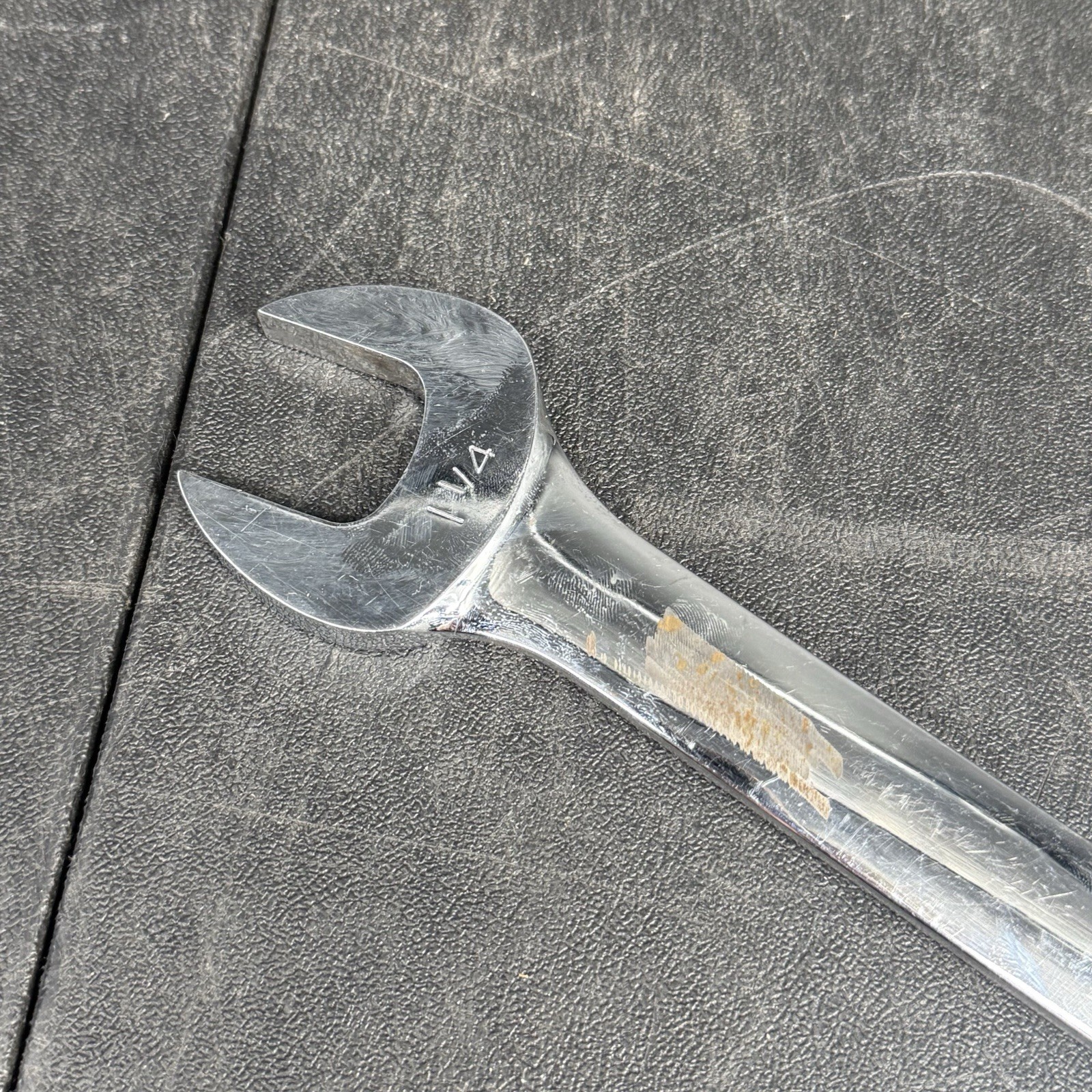 Snap On Tools VO4042 1-1/4″ x 1-5/16″ SAE Open End Wrench Chrome USA