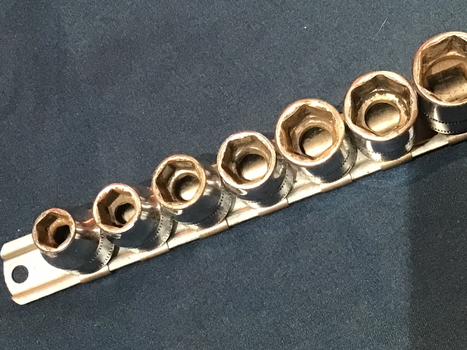 Vintage Set of x12 SNAP-ON METRIC SOCKETS 6pt #8-9-10-11-12-13-14-15-16-17-18-19