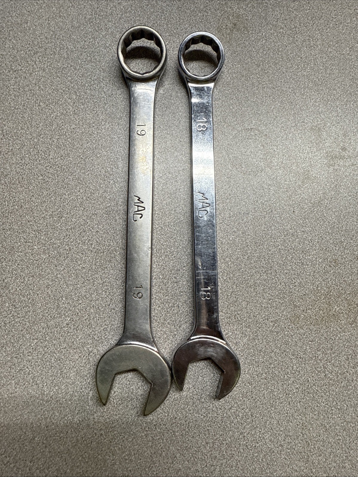 Mac Tools 11 Pc Metric Combination Wrench Set 9mm-19mm M9CW-M19CW w/rack