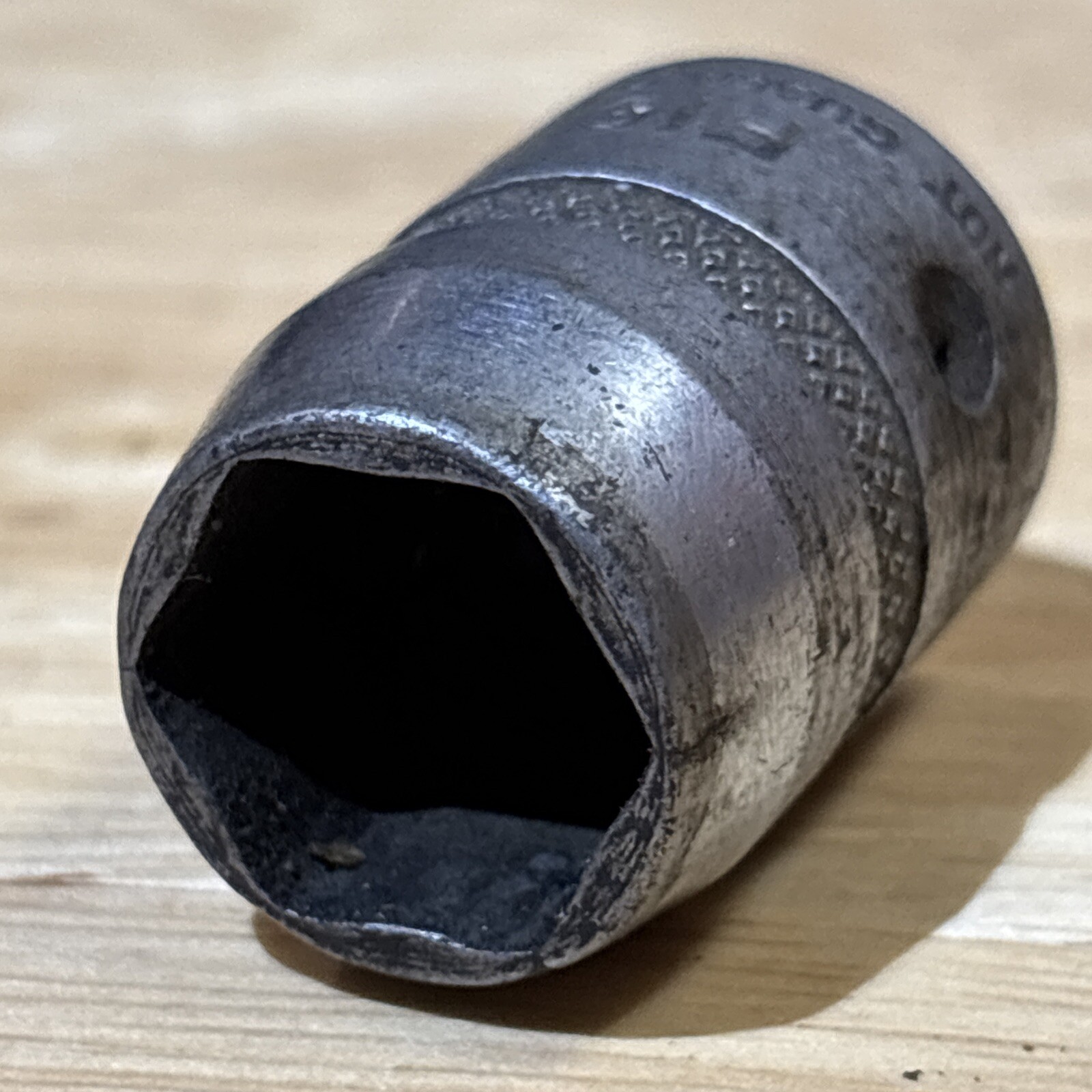 Bonney 9/16″ Shallow Socket 1/2″ Drive 6 Point Knurled F18 Vtg USA READ!