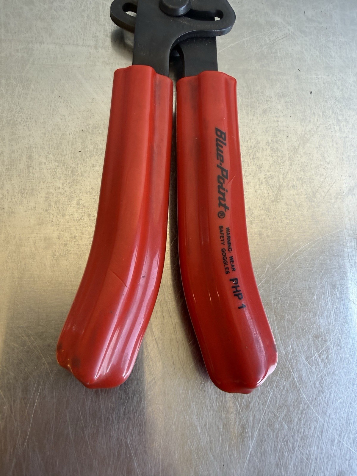 Blue-Point Tools PHP1 9-1/4″ Swivel Jaw Hose Clamp Plier with Red Handle