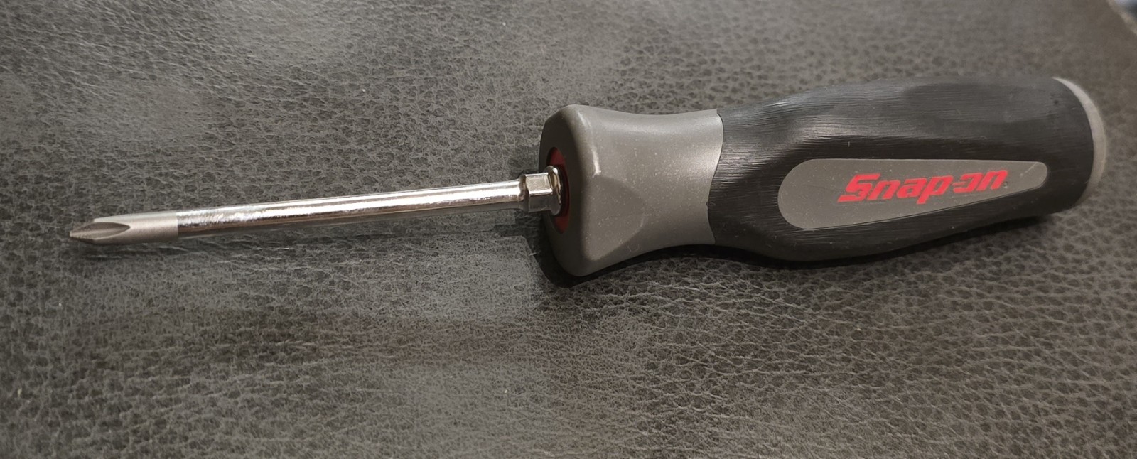 Snap-On #1 Phillips 100 anniversary Soft Grip Metal Grey Screwdriver SGDP31IRB