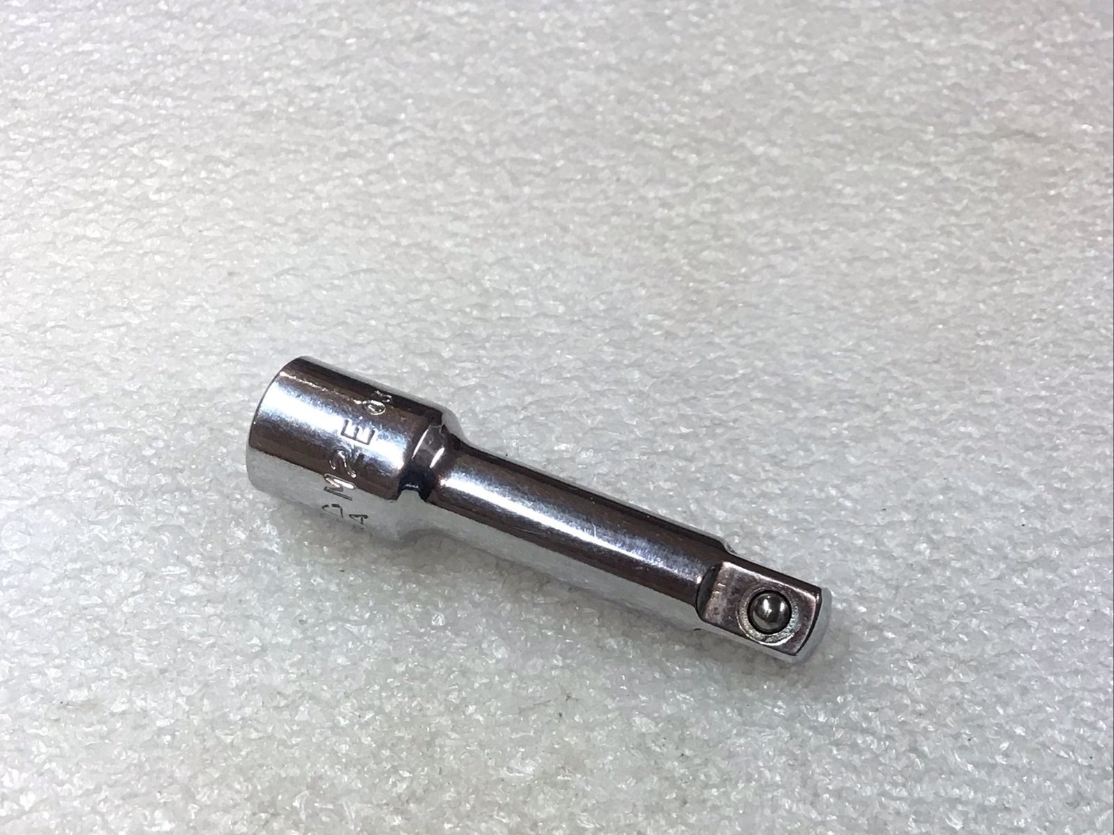 MAC Tools#M2E – 1/4” Drive, Chrome, 2” Long Extension with LOCKING ball-USA-NICE