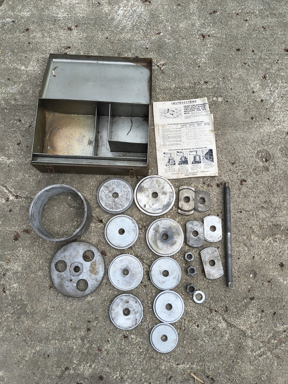 miller dd-966 pinion and differential cross shaft bearing cups removing Tools