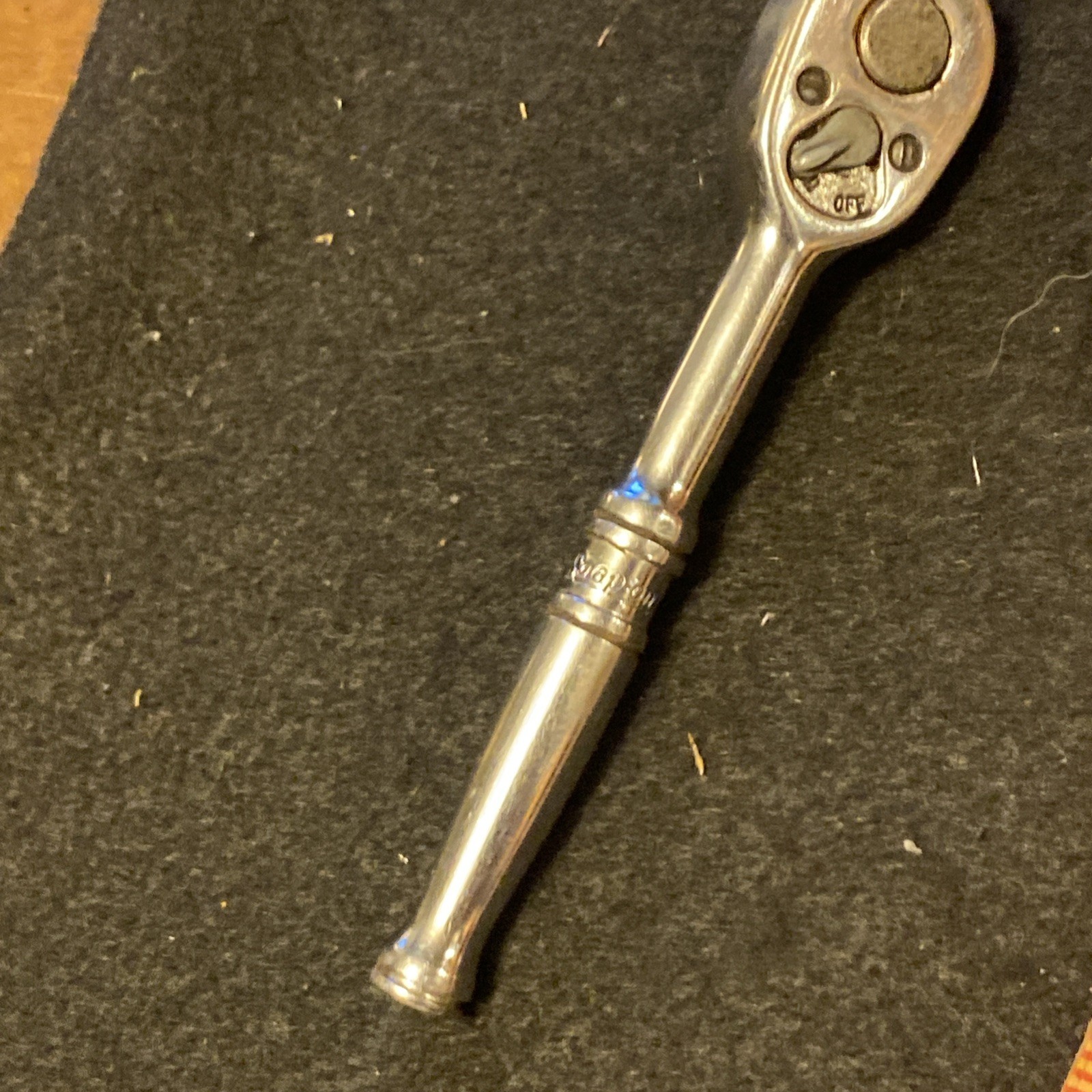 Snap On Tools USA 1/4″ DR Ratchet Socket Wrench Mini 4.5″ Long TM70B