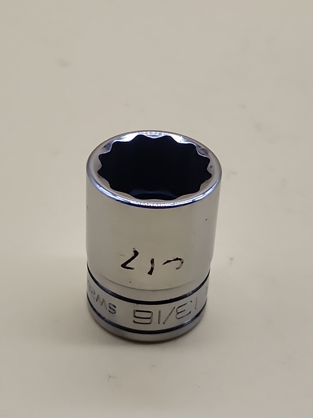 Snap-on Tools 1/2″ Drive SAE 13/16″ Shallow 12-Point Socket SW261 USA