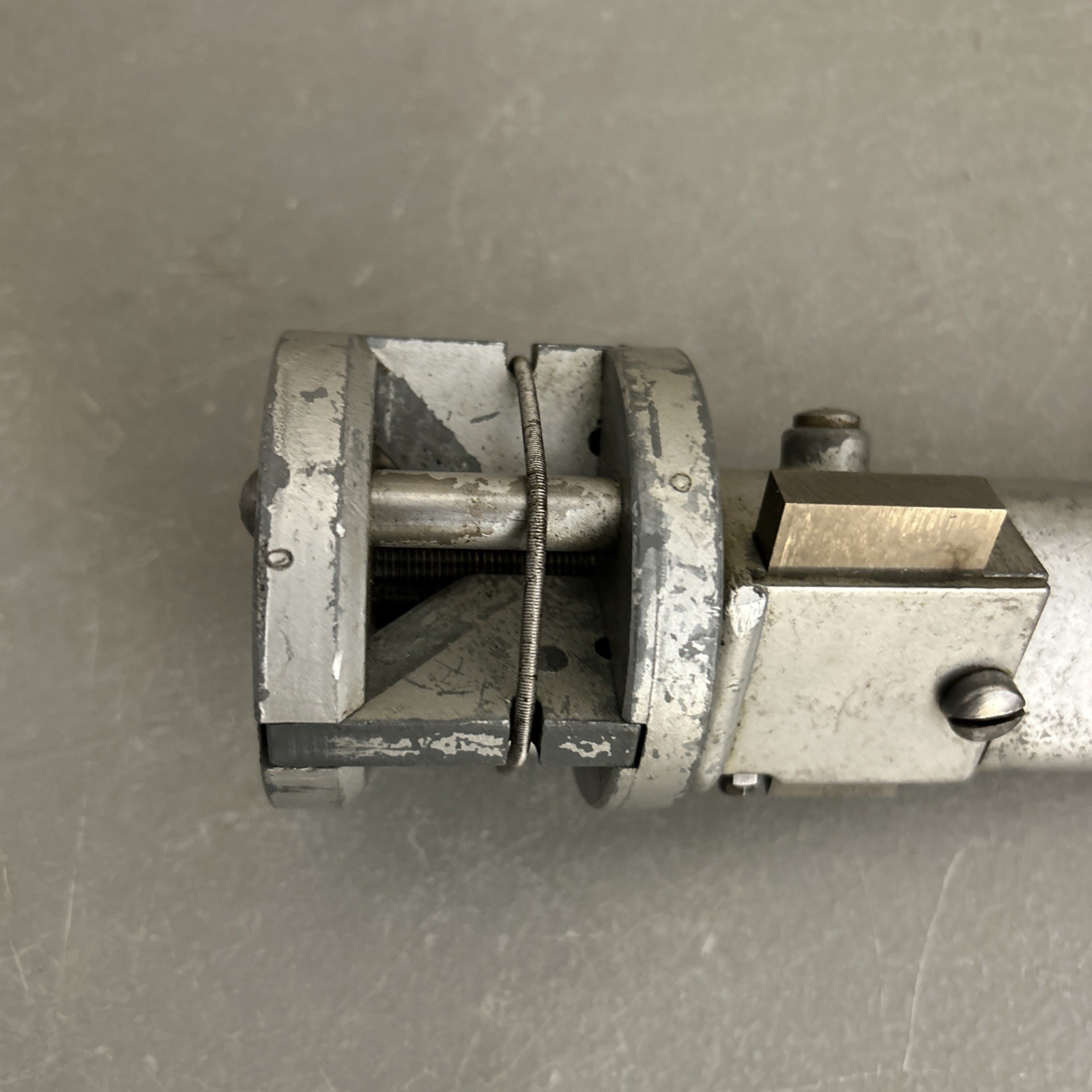 VINTAGE AMMCO RIDGE CYLINDER RIDGE HAND REAMER