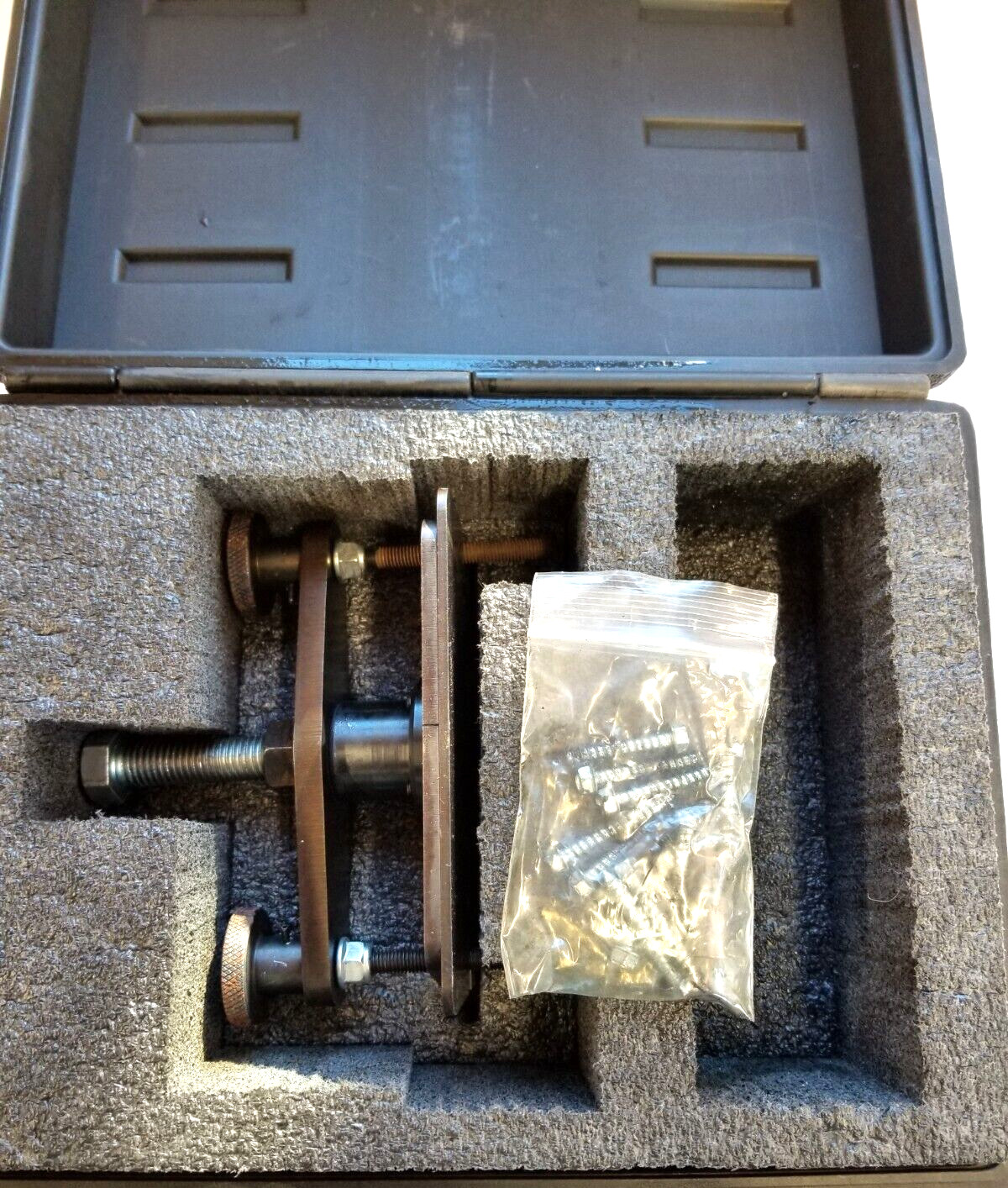 * International NAVISTAR 12-892-04 Low Temperature EGR Core Puller Tool