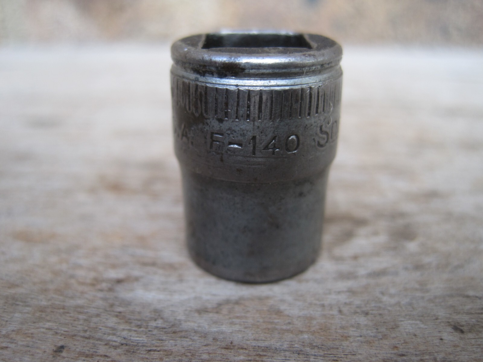 VINTAGE 1940s Snap-on 7/16″ F-140 3/8″ drive 12-point Shallow Socket