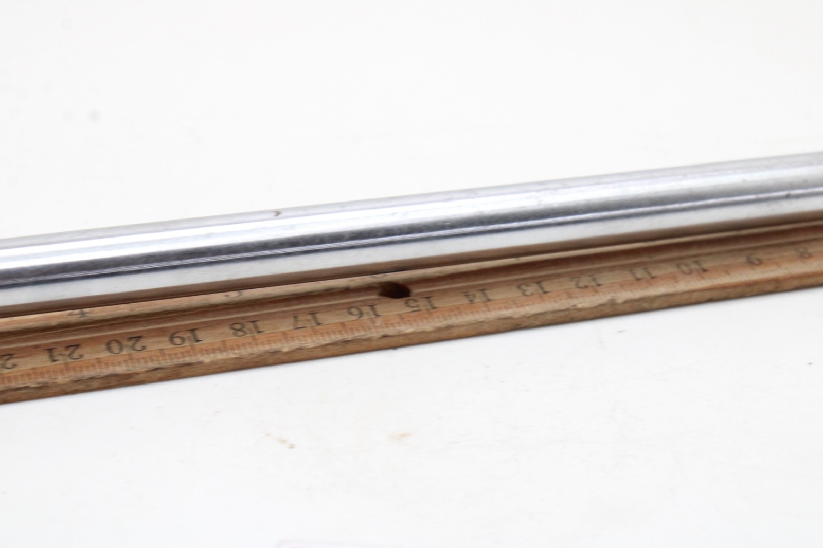 Snap On FSX1220 5/8″ 3/8″ Drive 6 point 14″ Long Park Plug Swivel Extension USA