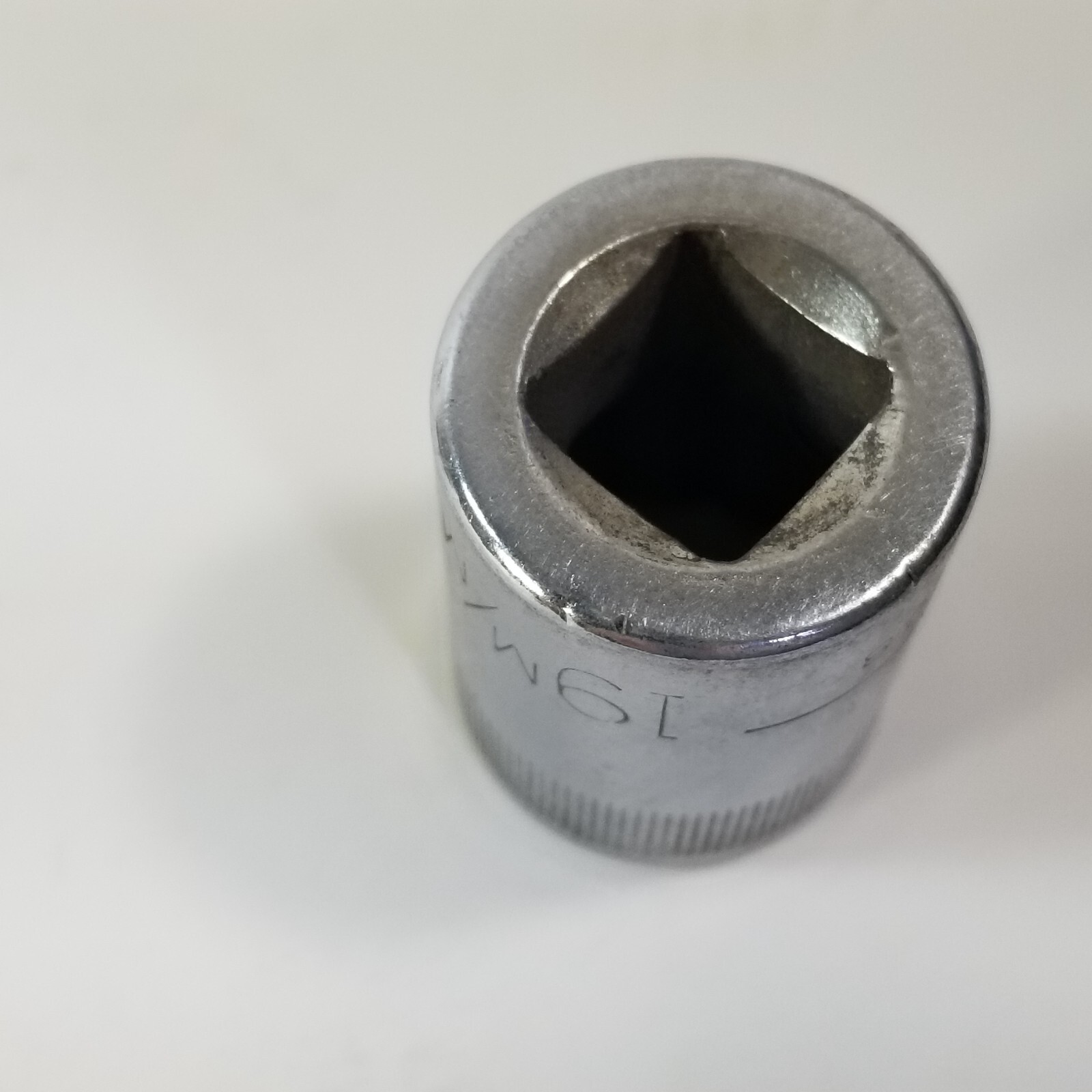 Craftsman USA 19mm 12 Point 1/2″ Drive Socket 44238 -VV- Series Knurled