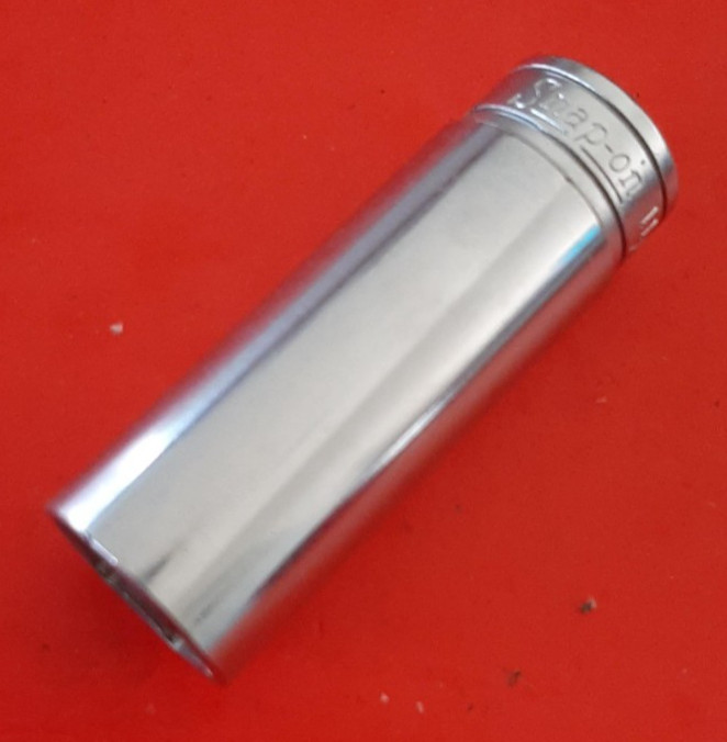 Snap-on Tools USA 3/8″ Drive 6pt Point 11/16″ Deep Chrome Socket SFS221 327