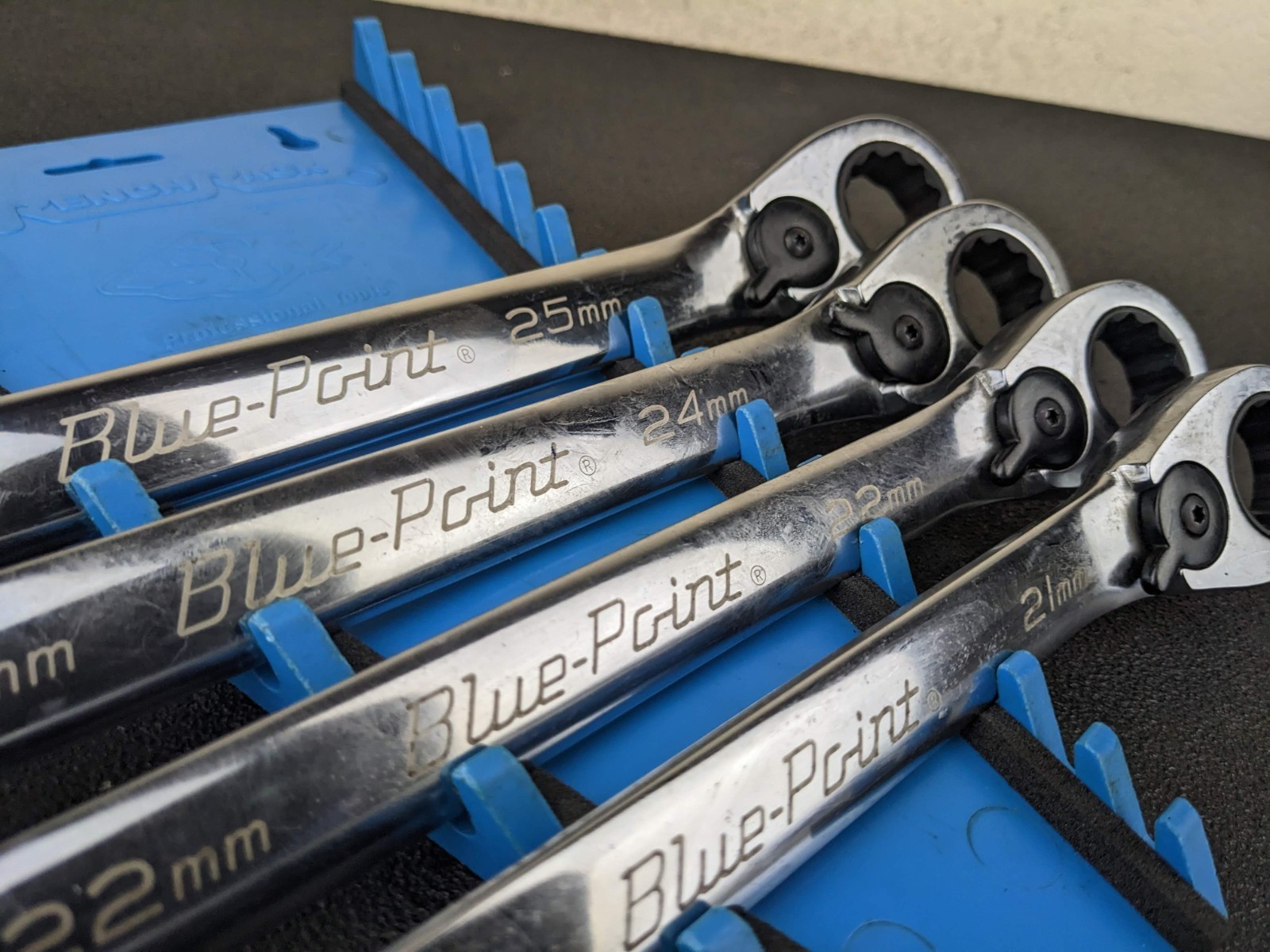 #bp448 Blue-Point Ratcheting Metric Wrench Set 4 PC 21, 22, 24, 25mm BOERM704