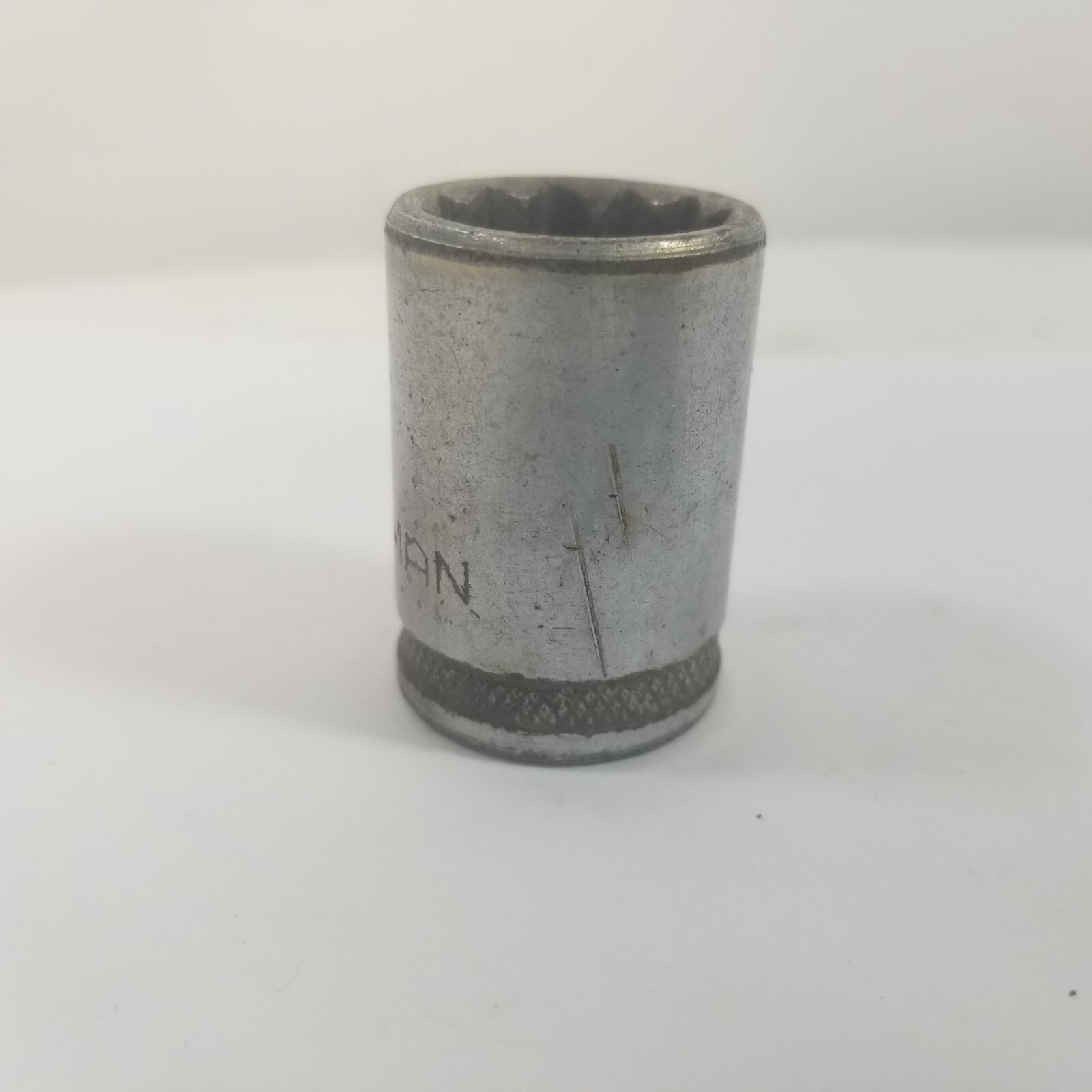 Craftsman 11/16in 1/2 drive 12pt Socket Knurled
