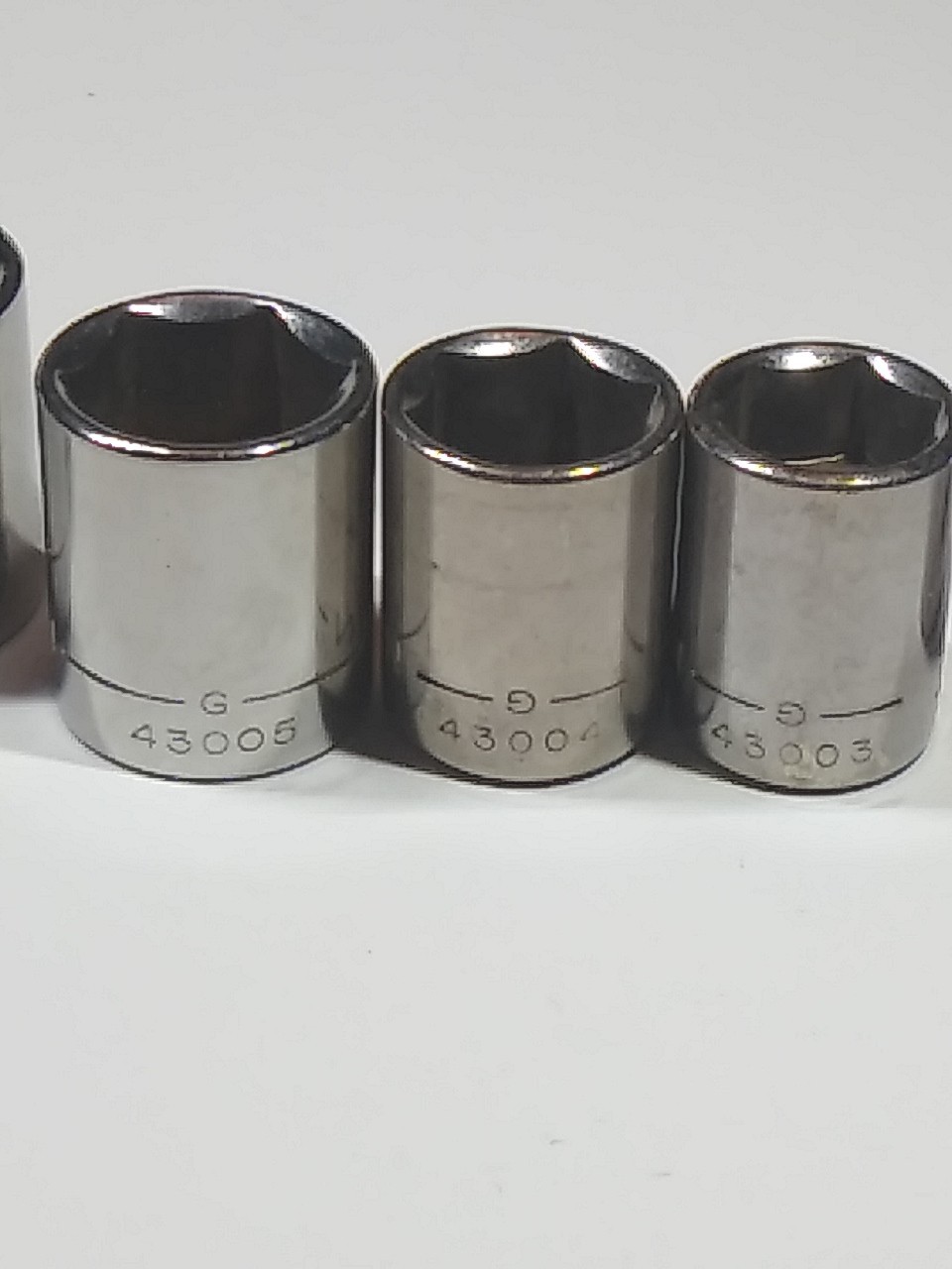 Craftsman-G-Series 38 Drive 6 Pnt SAE Shallow 7 Piece Socket Set Made In USA