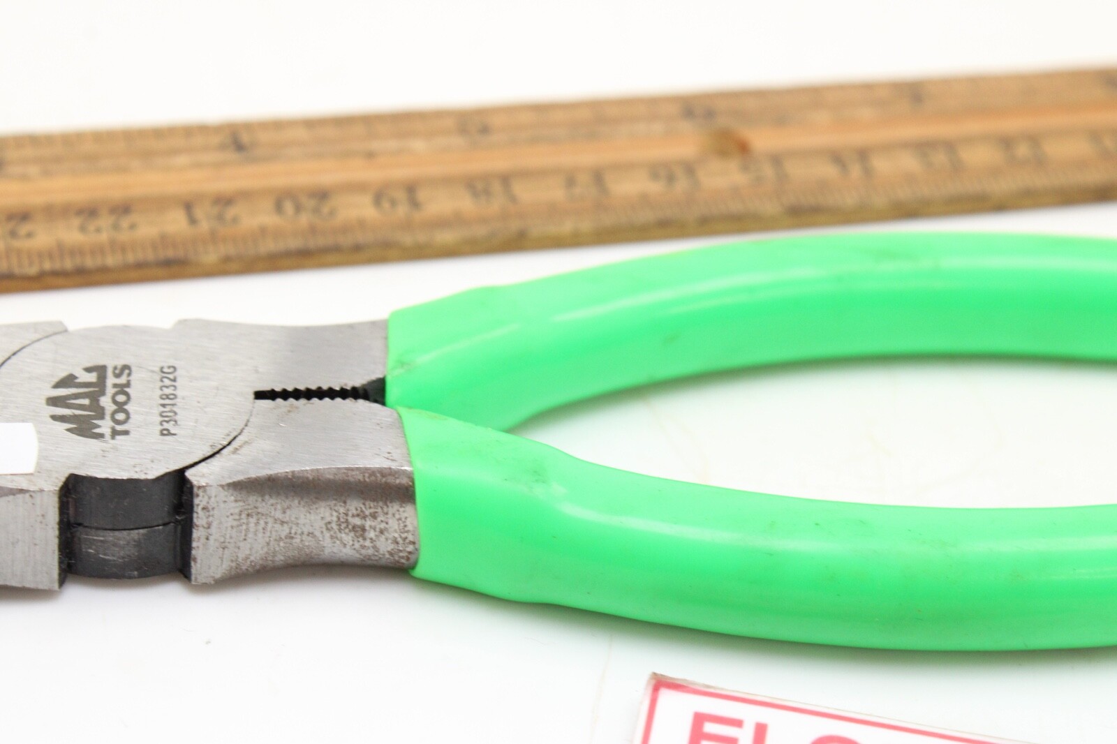MAC Tools P301832G 7″ Green Rubber Handle Cutters Linesman Pliers USA
