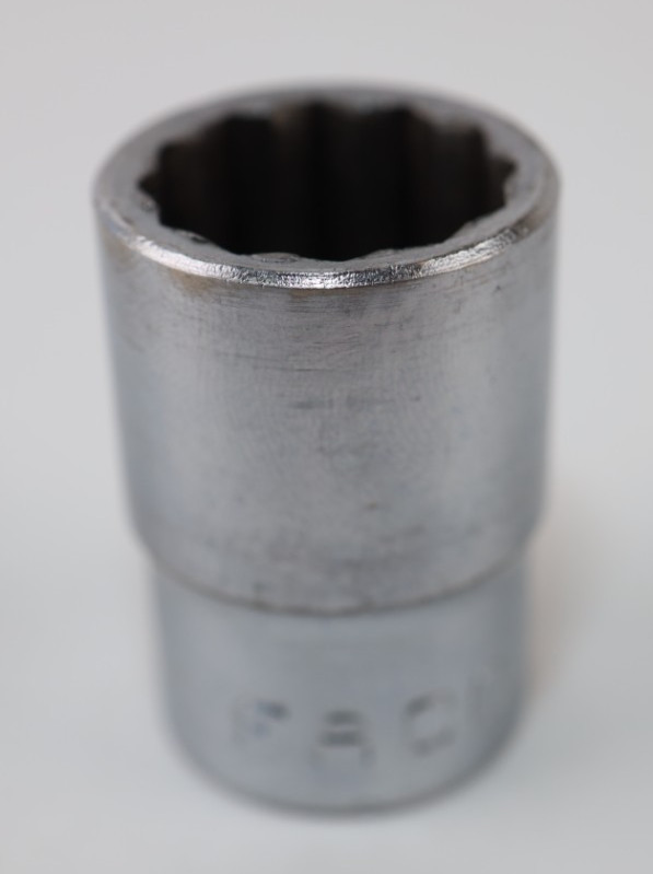 Facom 11/16″ AF Socket 1/2″ Drive 12-Point Made in France