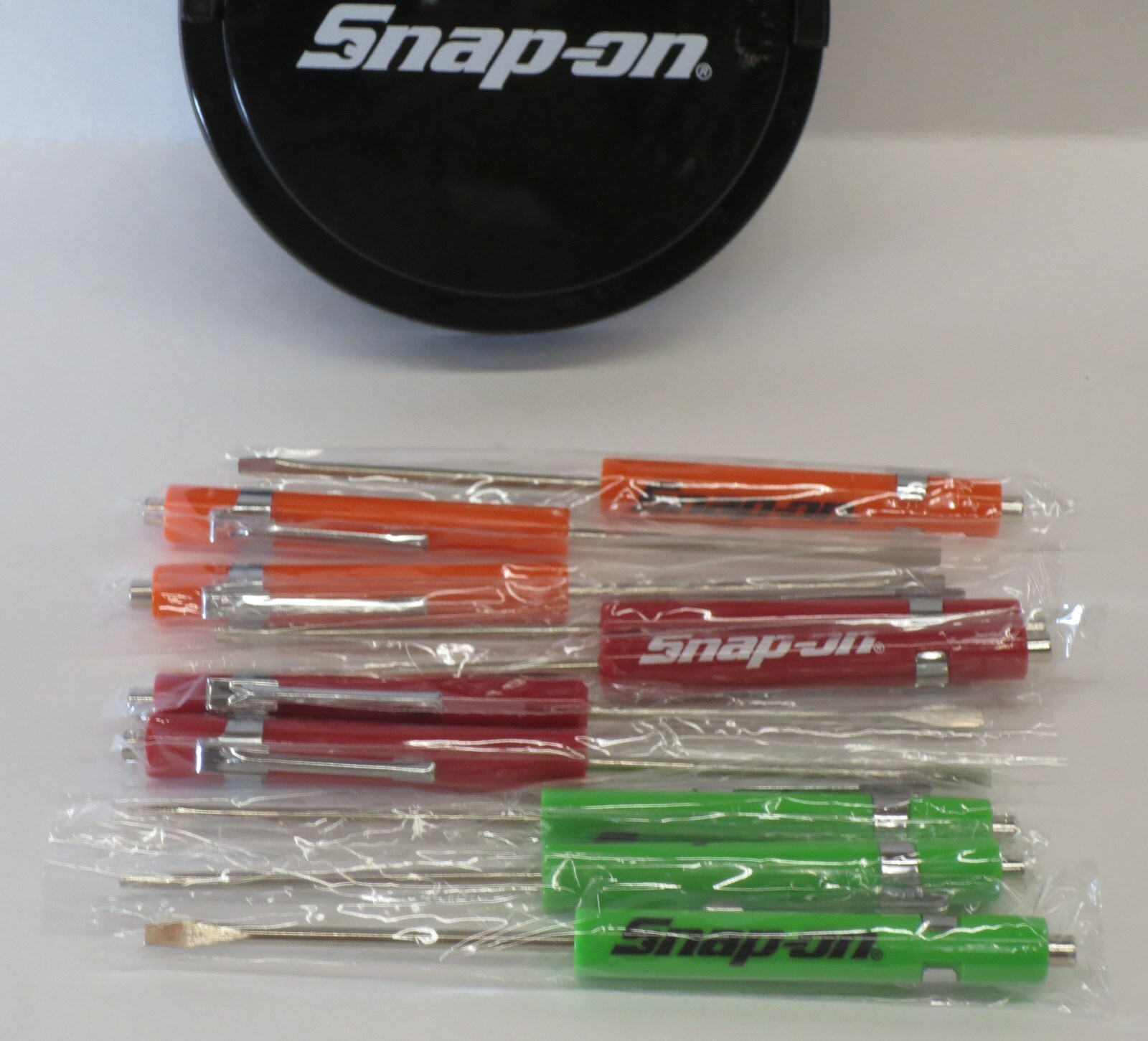 NEW 12 ASSORTED Snap-on Tools Flat Tip Pocket Screwdrivers w/Clip & Magnetic End