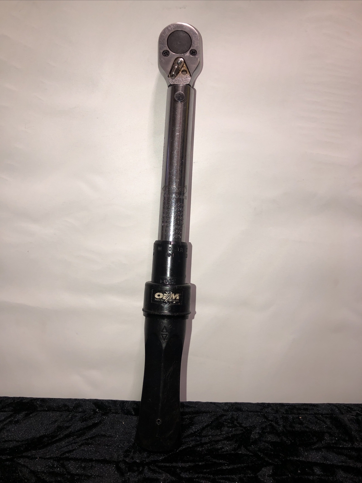 OEMTOOLS 3/8” Drive Click Style Torque Wrench Measures From 25-235 In/Lbs