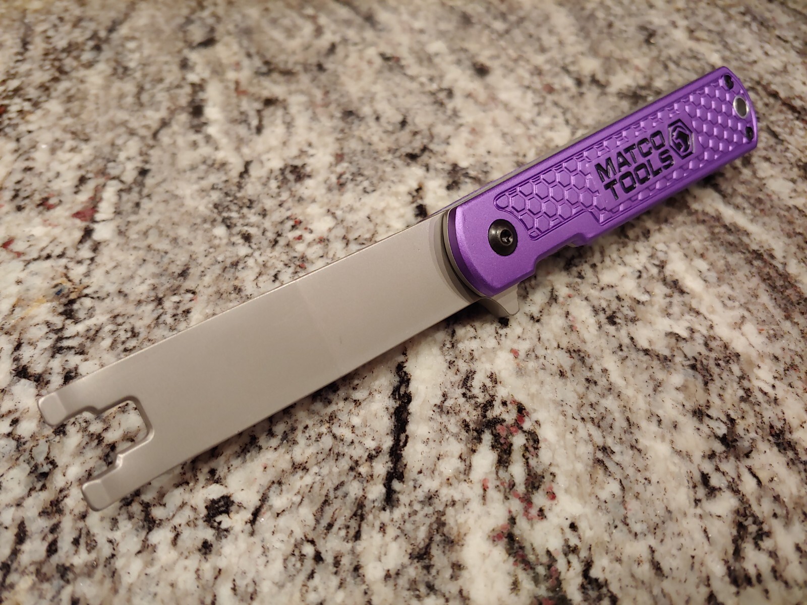 Matco Tools EVERYDAY CARRY FOLDING CLIP LIFTER W/ ALUMINUM HANDLE- PURPLE