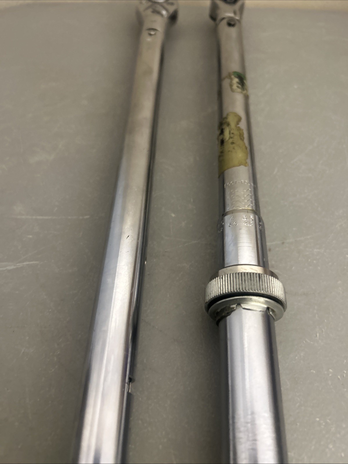 2 Torque Wrenches 1/2” And 3/8” Unknown Brand/ For Parts Or Repair