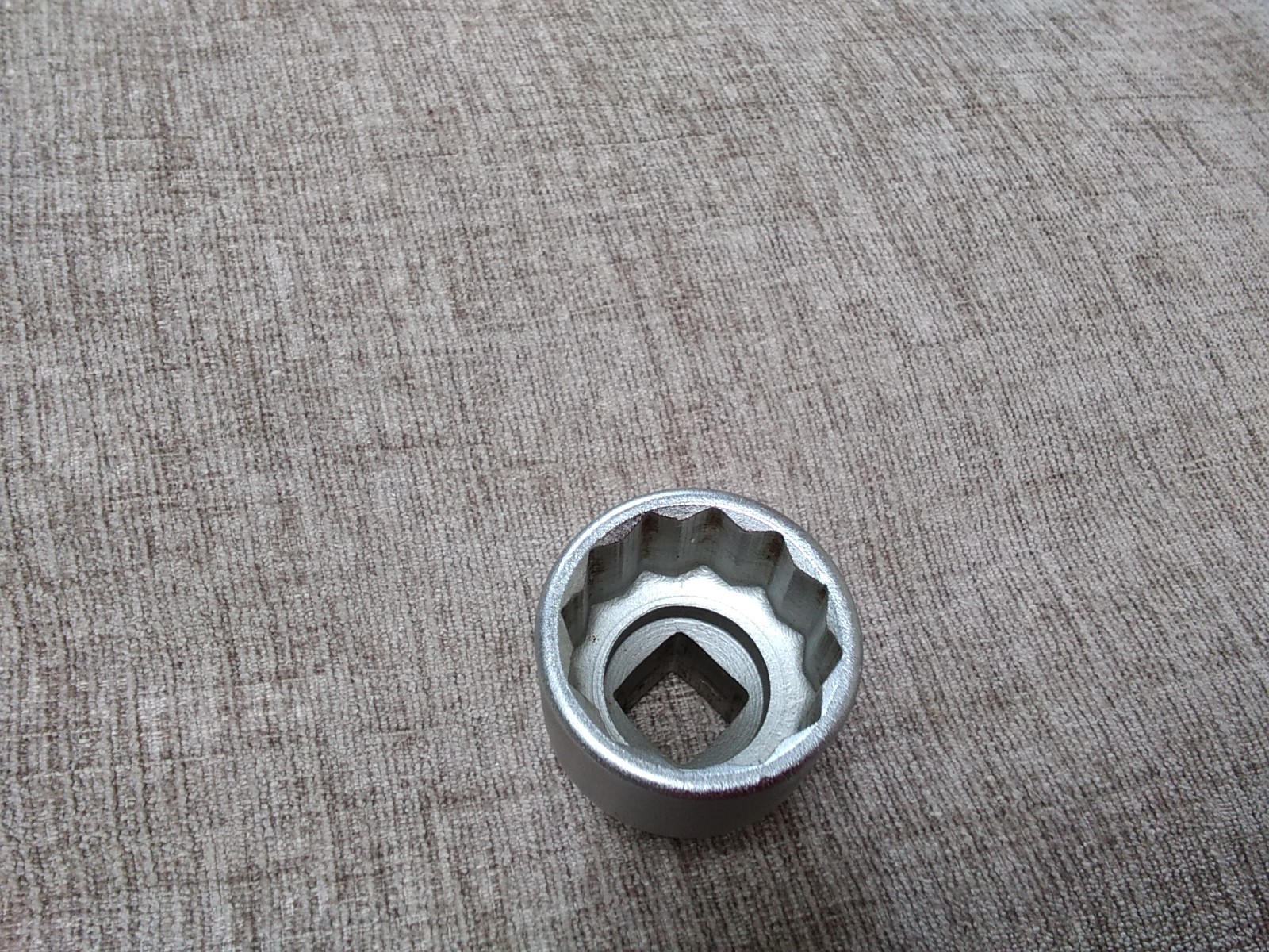 Halfords 1″1/16 Socket , 12 Point, 1/2in Drive , Made In Germany