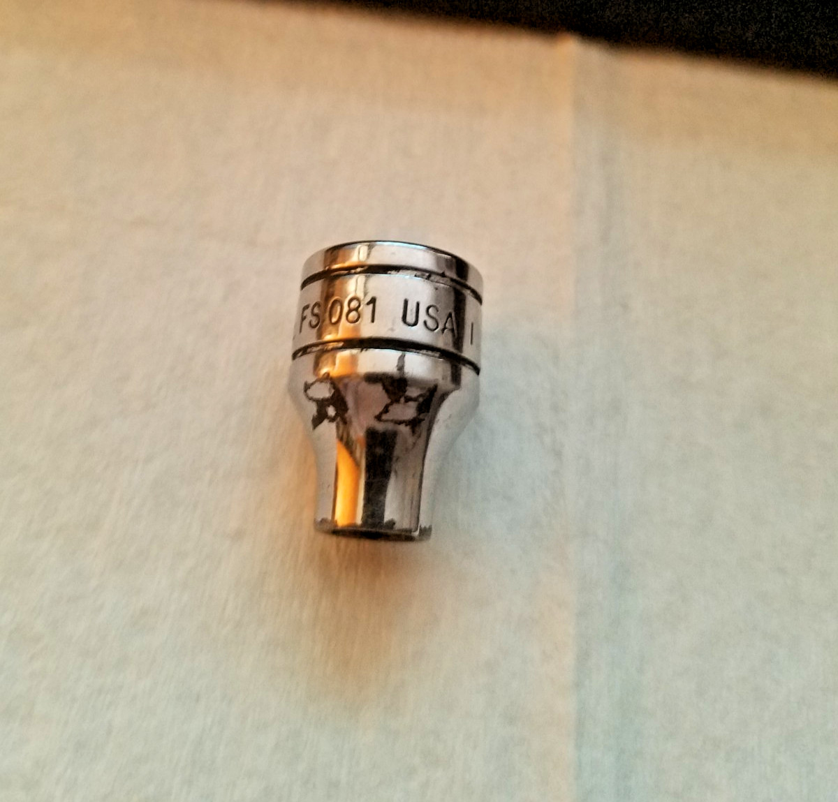 Snap On 3/8″ Drive 1/4″ 6 Point SAE Shallow Chrome Socket # FS081 MADE IN USA