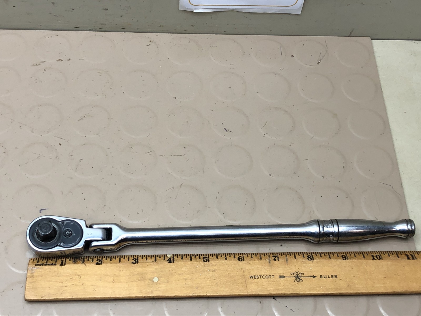 Snap On 3/8″ Drive 11″ Long Flex Head Socket Ratchet Model F731