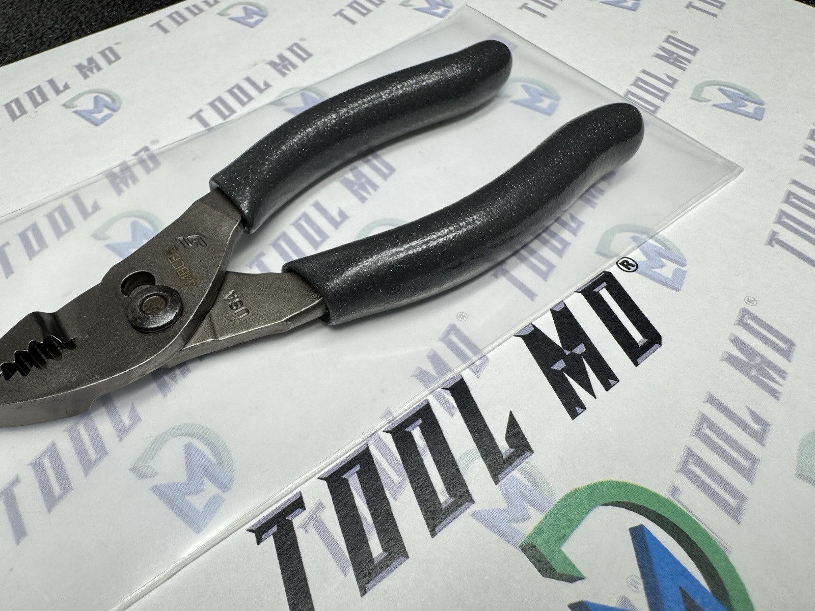 Snap-on Tools NEW DARK TITANIUM 4″ Soft Grip Mini Combo Slip Joint Pliers 44BCF