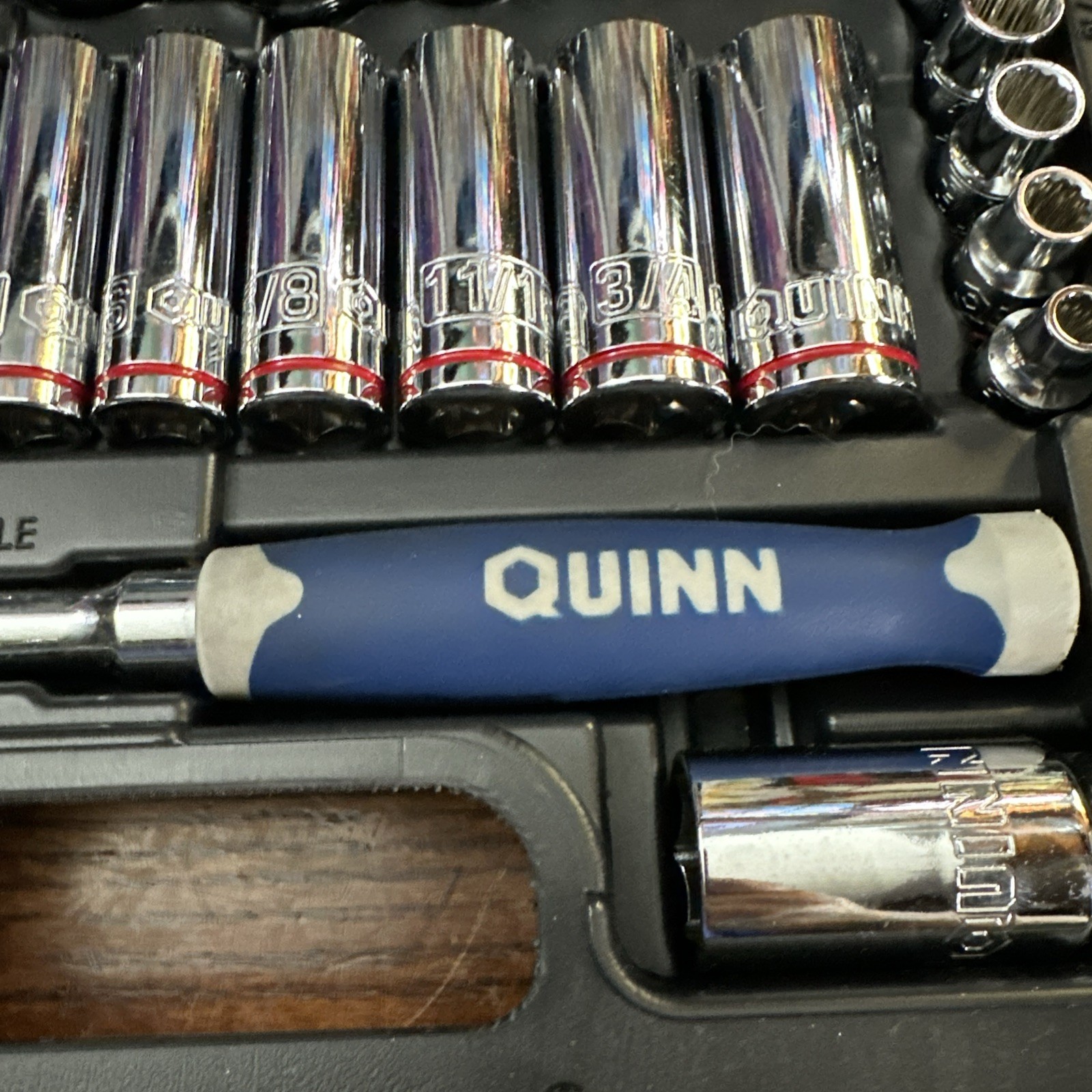 Quinn 3/8 in. Drive SAE and Metric High-Visibility Socket Set