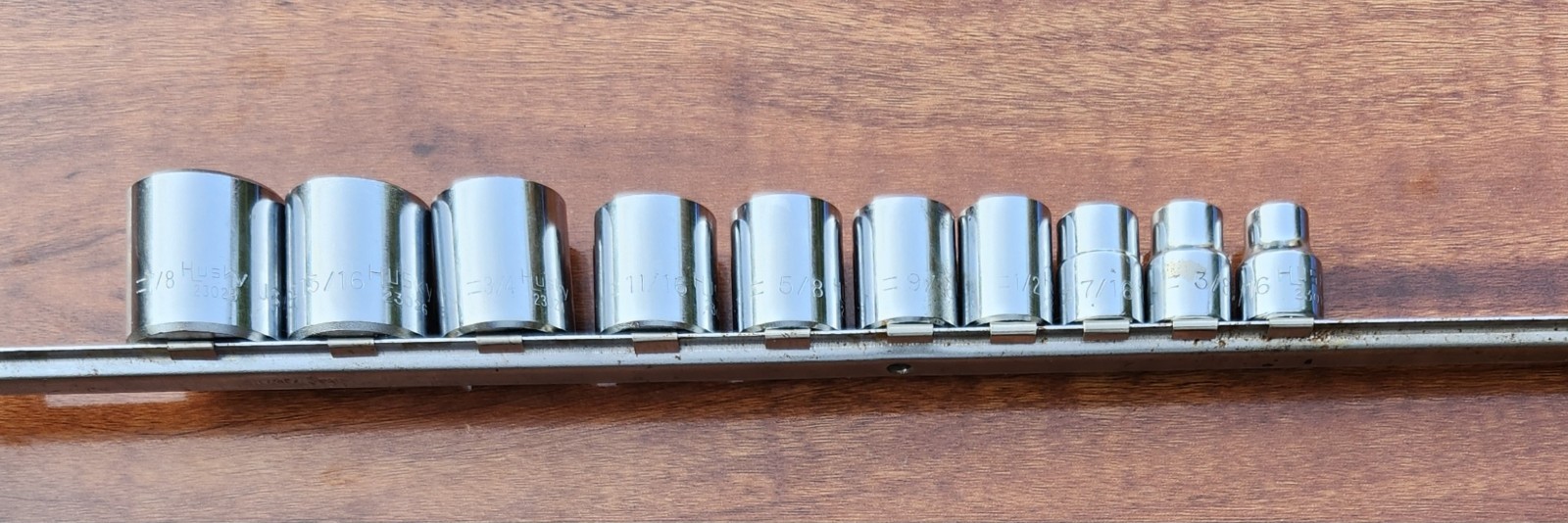 Vintage Husky USA Socket Sets (2) SAE Plus Metric/Sae 1/4″& 3/8″ Sockets 78 Pcs
