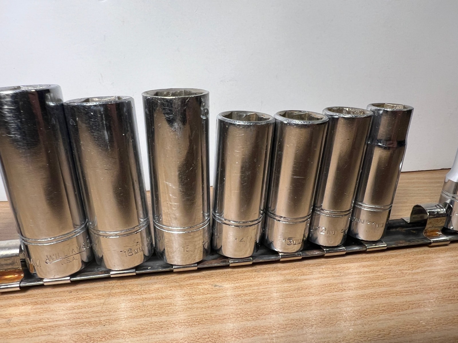 Vintage 1970s Vulcan Williams BMD Deep Metric Socket Set 3/8 Drive USA 9pc