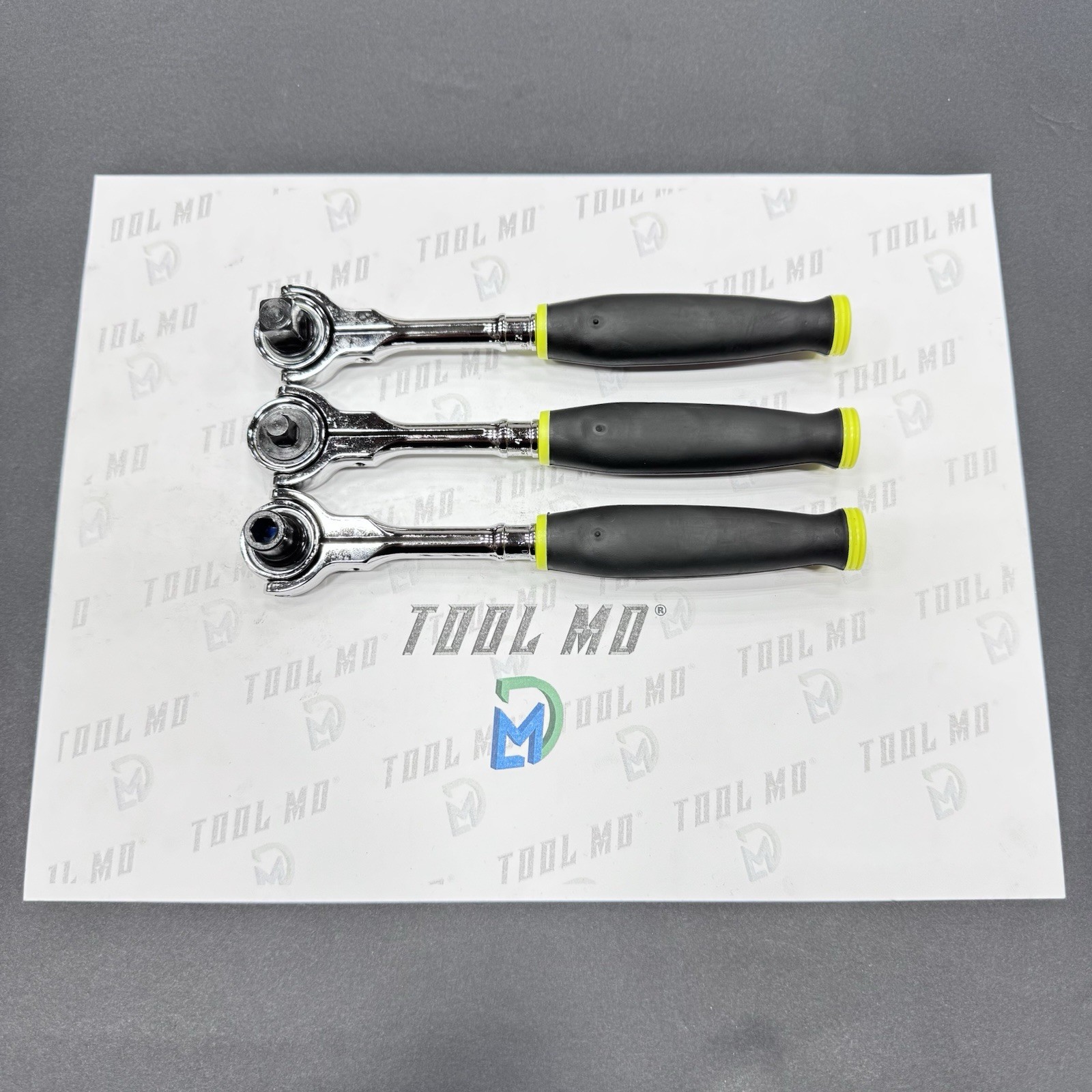 Snap-on Tools HI VIZ 3pc 1/4″ – 3/8 & Bit Drive Swivel Head Ratchet Set FHCNF72