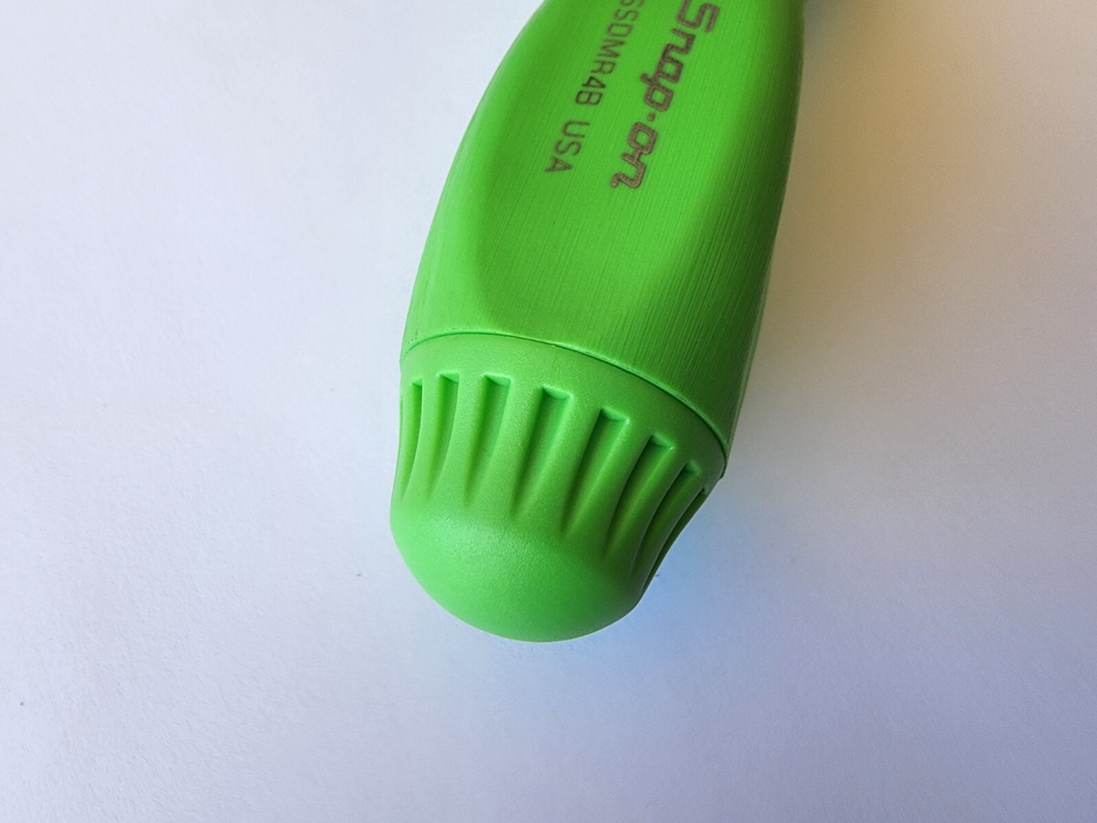 Snap-on Tools USA NEW GREEN Hard Grip 8″ Shaft Ratcheting Screwdriver SSDMR8AG