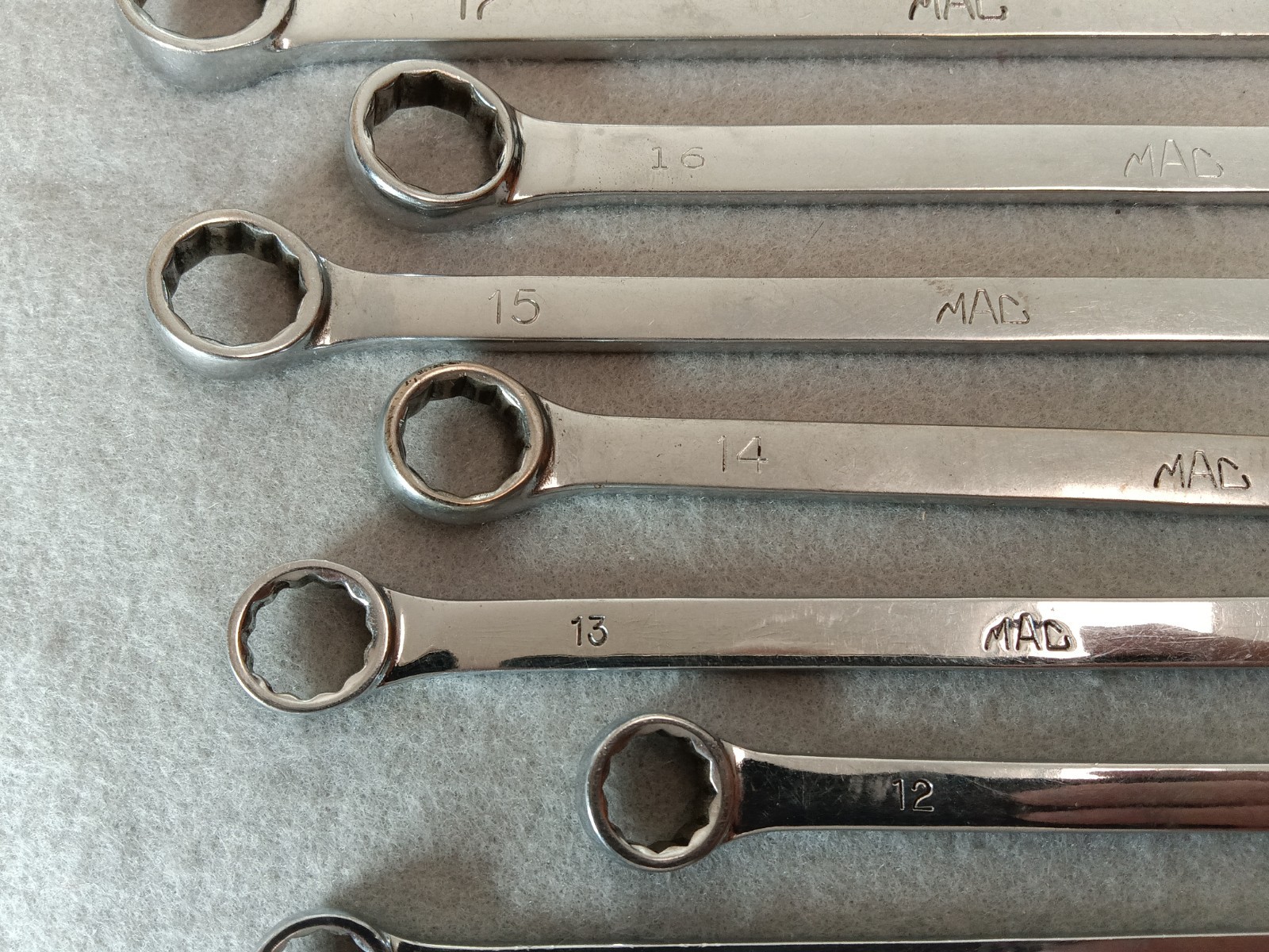 Mac Tools 12Pc Metric Long Combination Wrench Set 8MM to 19MM 12 Point M CL