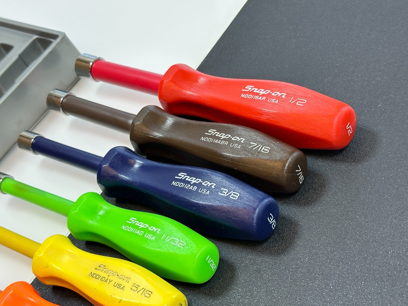🇺🇸 Snap On Tools USA 7pc SAE 1/4″ to 1/2″ Nut Driver Set HARD Handle w/ Tray