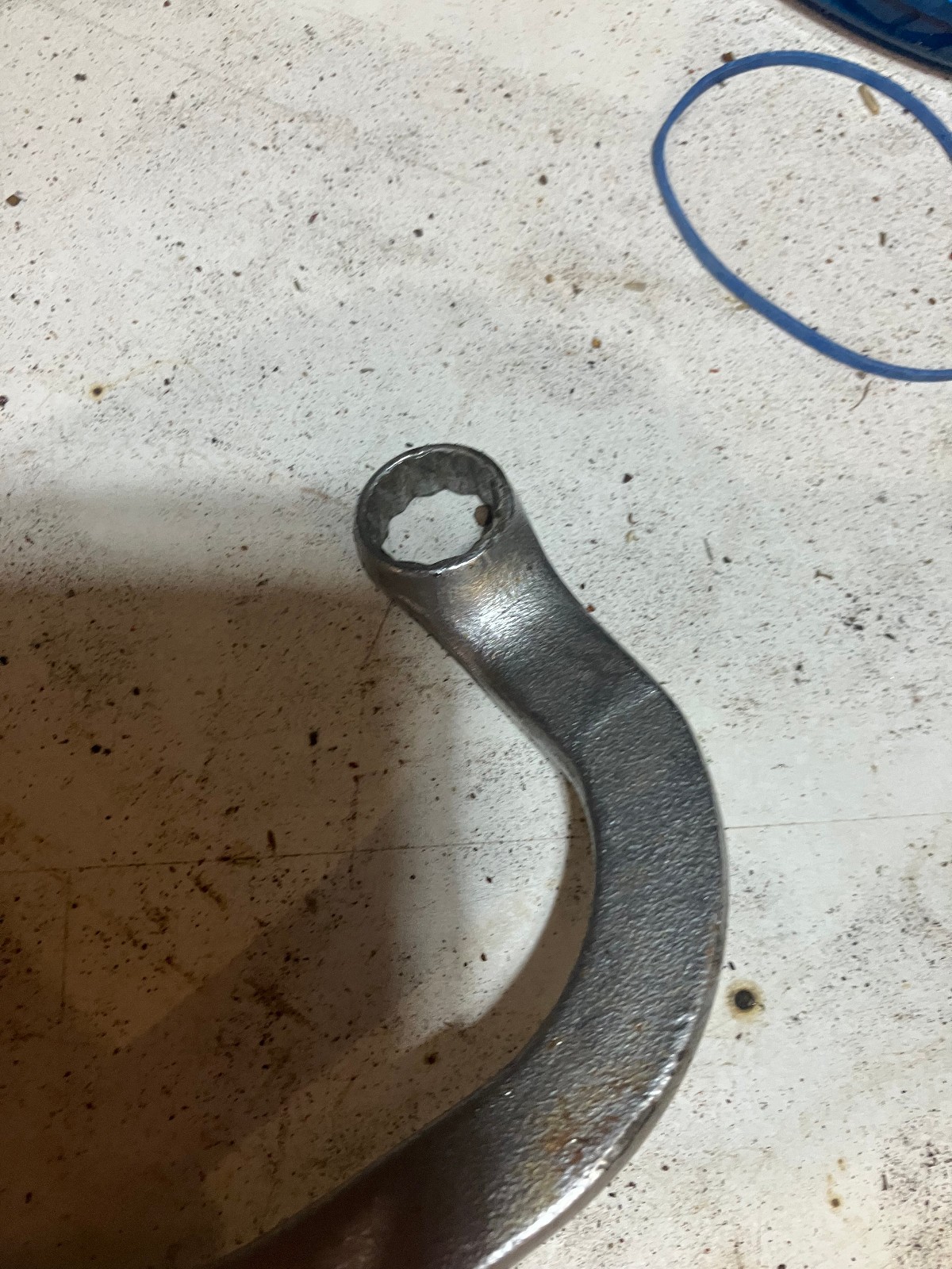 Snap on S9606 and S9608 1/2 in, 12point door hinge wrenches