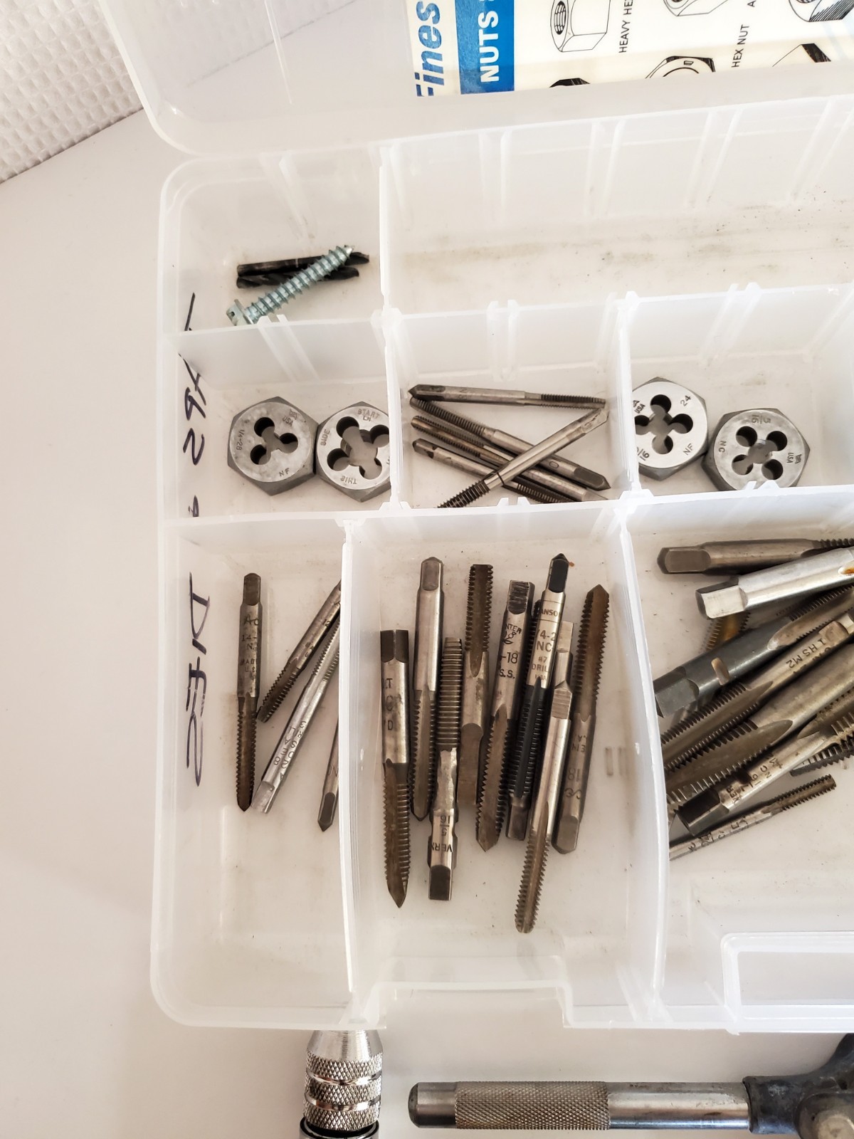 Mixed Lot Of Tap And Die Set Multiple Sizes and Threads W/Case
