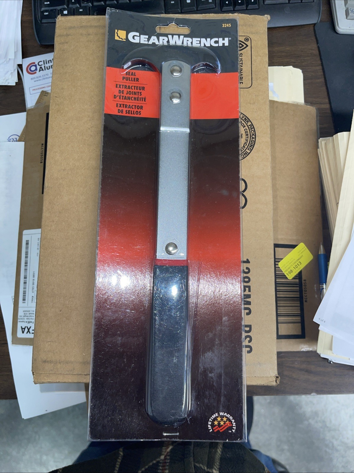 GEARWRENCH 3245 12.5″ Long Seal Puller