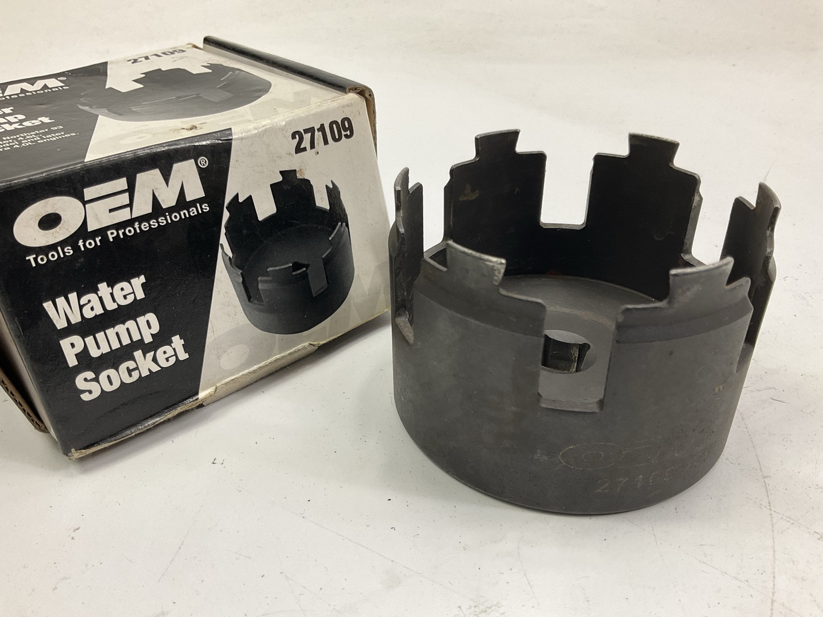 USED #39 OEM Tools 27109 Water Pump Socket Remover / Installer For Cadillac 4.6L