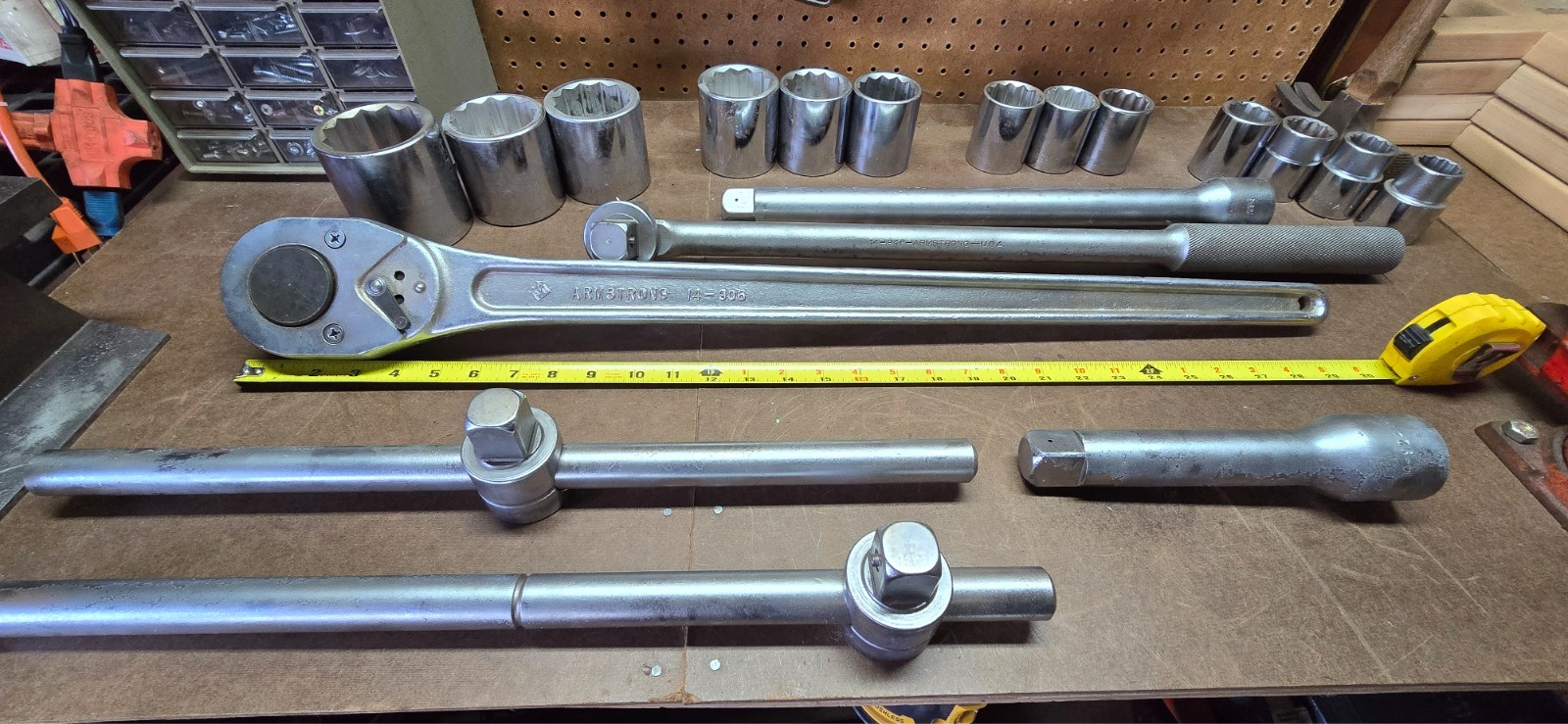 Armstrong 21-piece 1″ drive socket set Excellent Condition